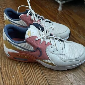 Nike men’s size 11 sneakers